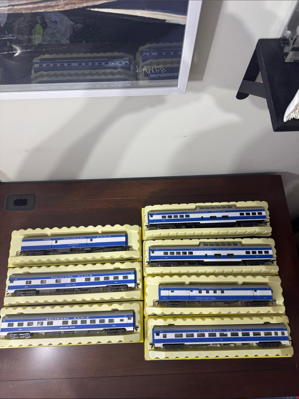 AHM The Colorado Eagle 1930’s HO 7 Piece Constant Lighting Passenger Car Set New